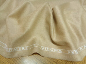 VICUNA ALBINO AND CASHMERE V. NATURAL