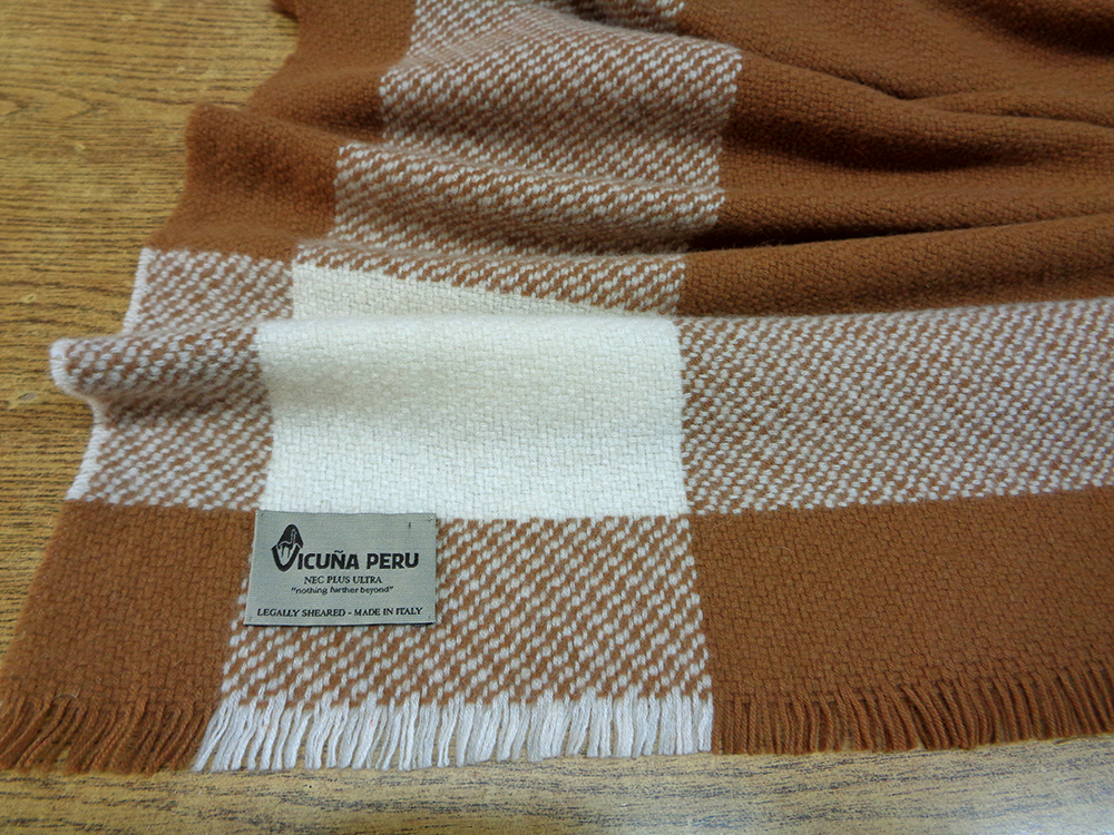 PLAID MATRIMONIALE PURA VICUNA NATURALE / BABY CASHMERE NATURALE ART. SOFFIO DEGLI DEI - immagine 4