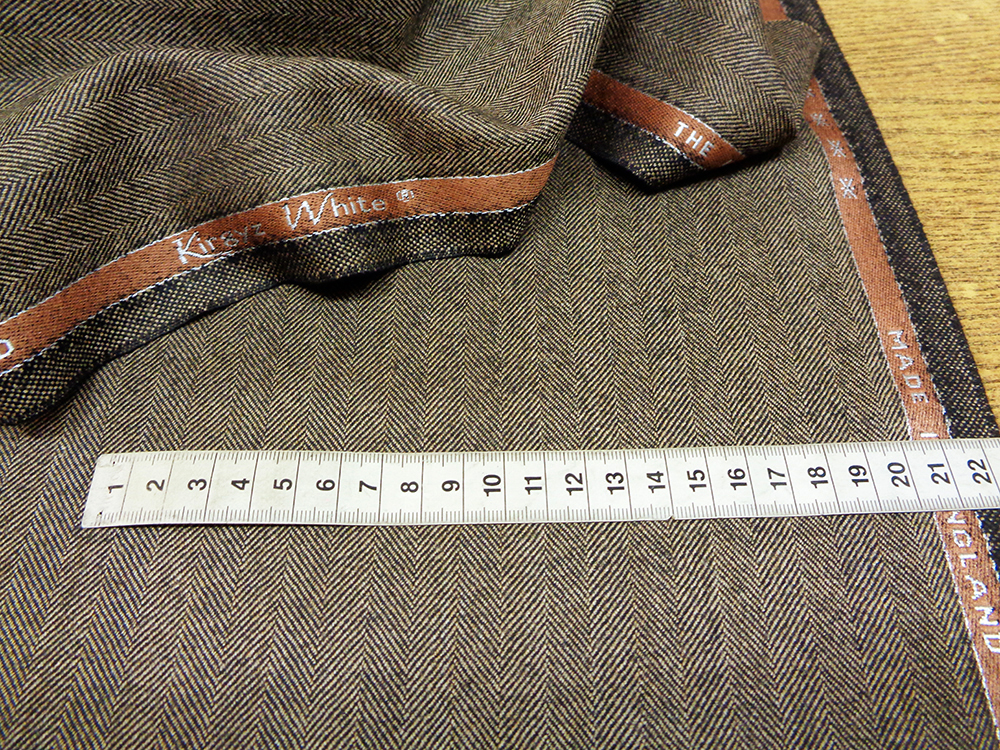 DORMEUIL KIRGYZ SPIGATO NOCCIOLA (4)