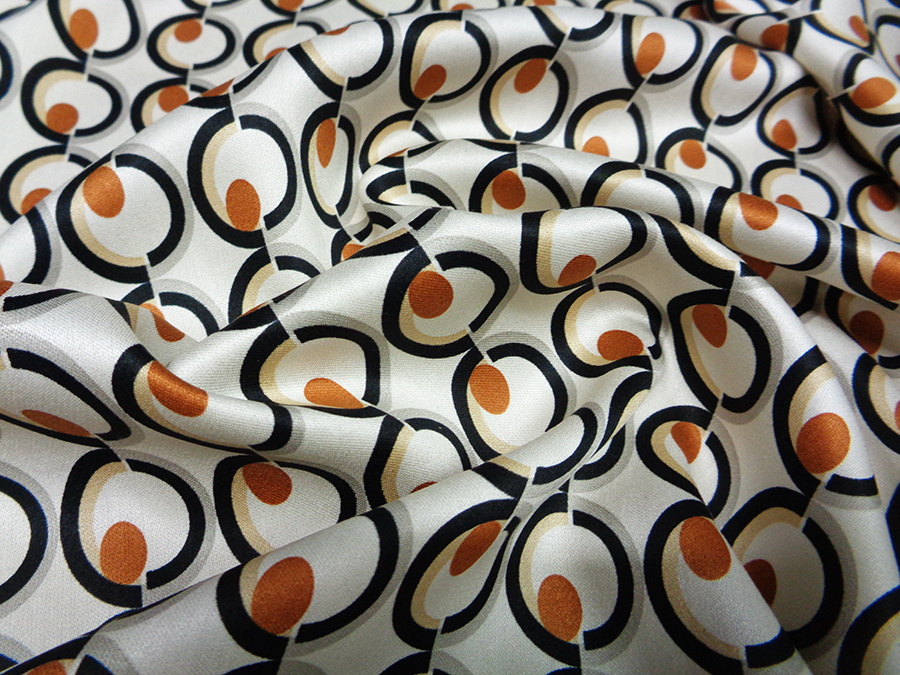 SILK & VISCOSE ART. GEOMETRIC BOWIE V. SAND / TOBACCO - Image 3