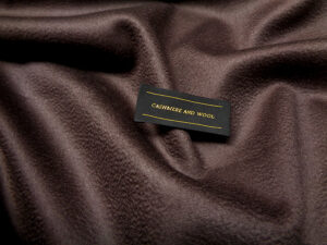 WOOL AND CASHMERE SHADOW V. DARK PLUM
